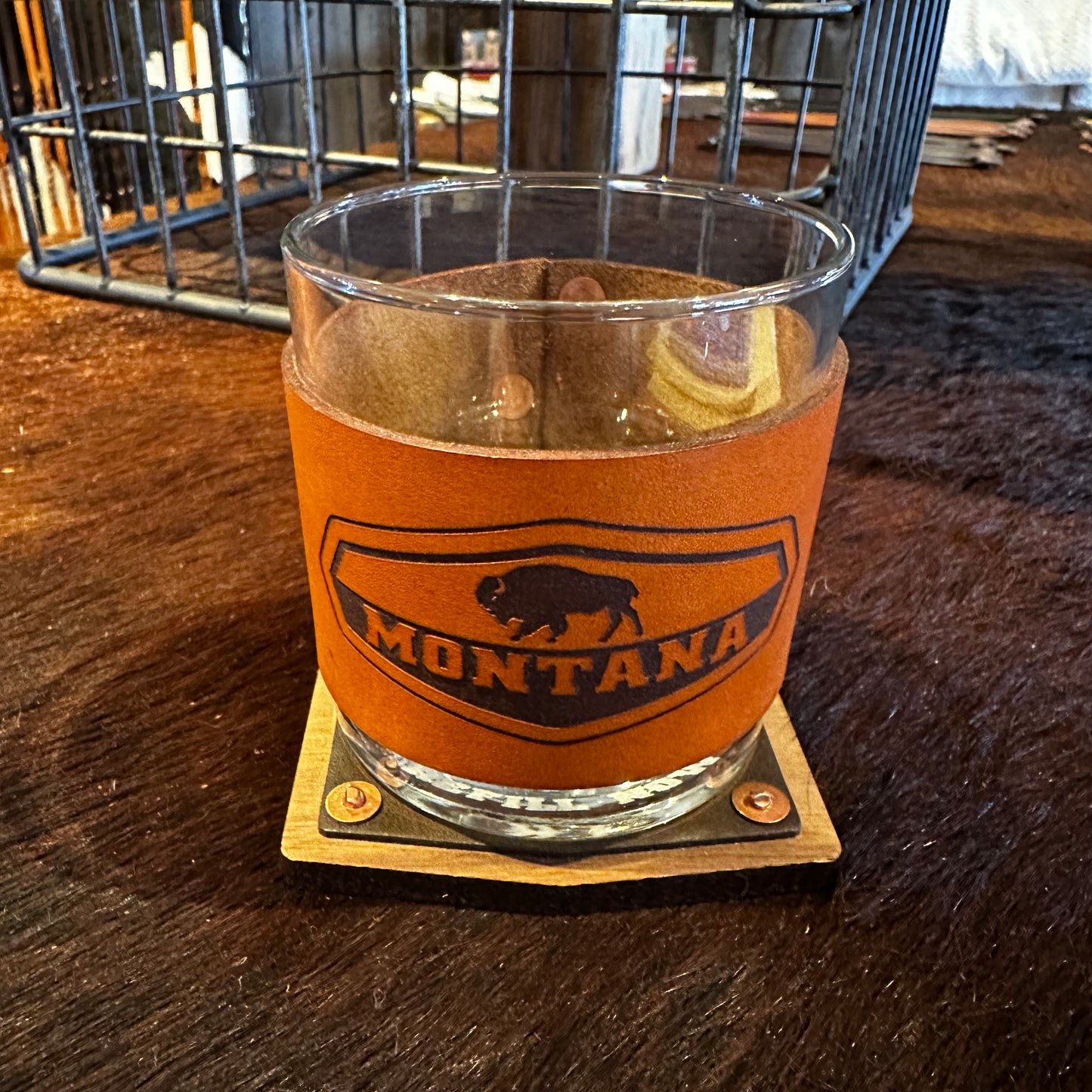 Gift Box: "Cheers From Montana" - Double Rocks Holster